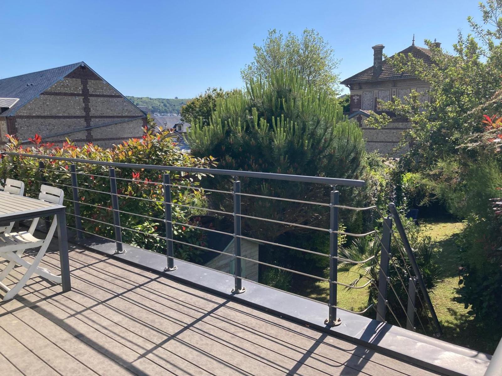 Maison Avec Grand Jardin Et Terrasse Dans Quartier De La Benedictine Fecamp Bagian luar foto