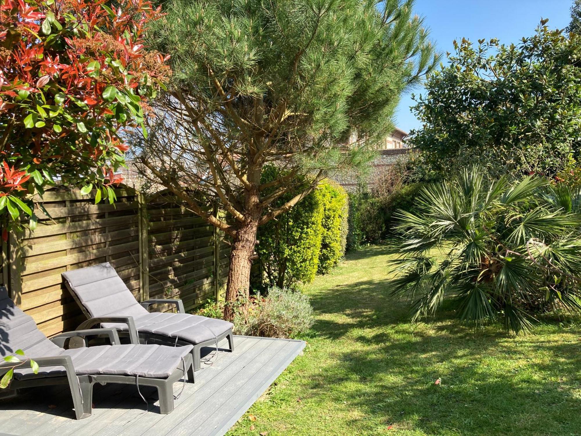 Maison Avec Grand Jardin Et Terrasse Dans Quartier De La Benedictine Fecamp Bagian luar foto